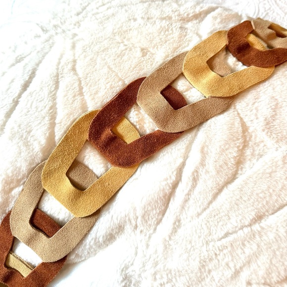 Vintage 1970’s Suede Leather Link Chain Tie Belt Retro Boho Vibes - Picture 10 of 13